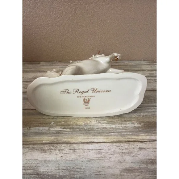 Lenox The Regal Unicorn Figurine 2003 Fine Ivory China Gold Accent Unicorn w/COA - Picture 3 of 16